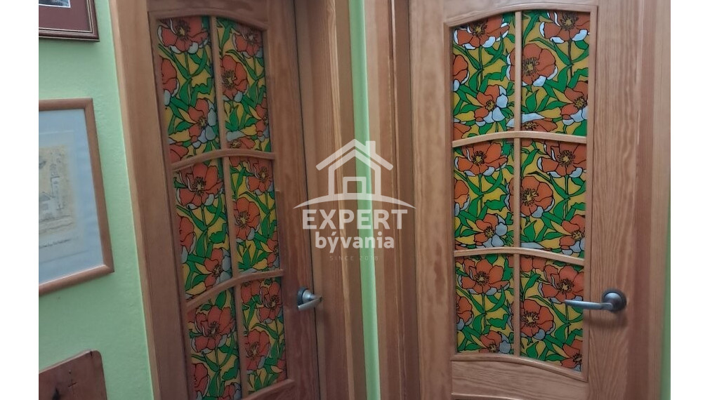 🏡 PRIPRAVUJEME NA PREDAJ | Kompletne zrekonštruovaný 3-izbový tehlový byt – Handlová