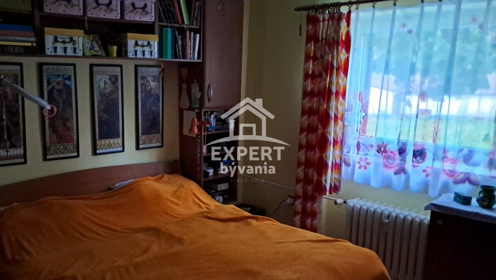 🏡 PRIPRAVUJEME NA PREDAJ | Kompletne zrekonštruovaný 3-izbový tehlový byt – Handlová