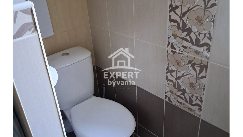 🏡 PRIPRAVUJEME NA PREDAJ | Kompletne zrekonštruovaný 3-izbový tehlový byt – Handlová