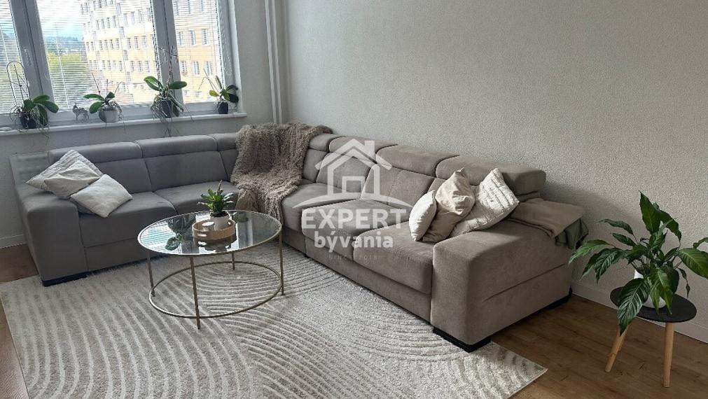 PRIPRAVUJEME NA PREDAJ I 3-IZBOVÝ BYT | 70 m² | KOMPLETNÁ REKONŠTRUKCIA