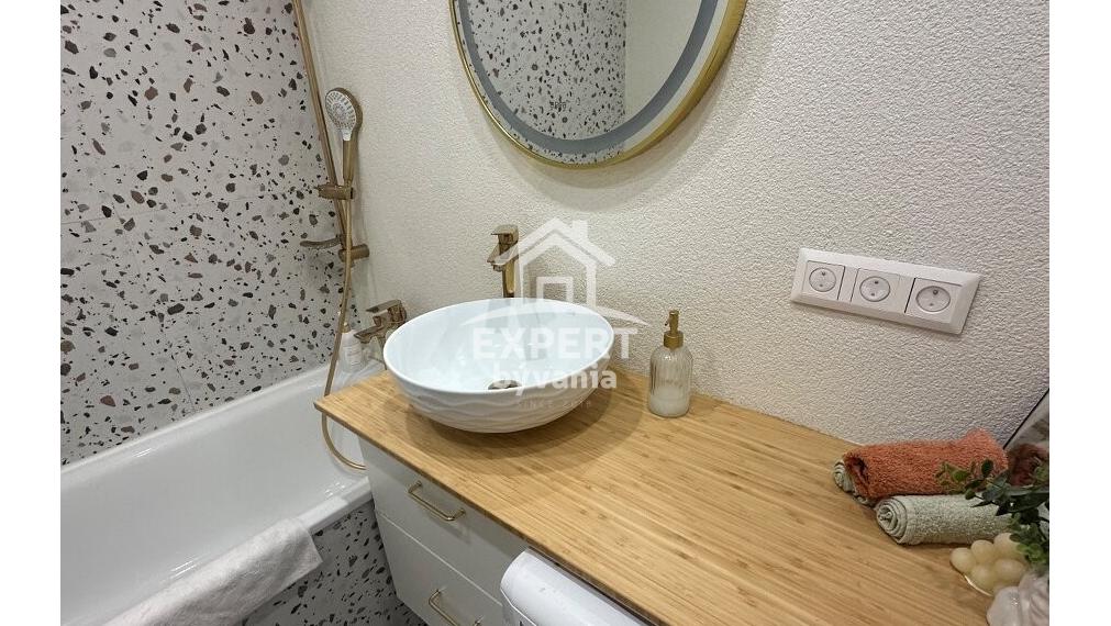 PRIPRAVUJEME NA PREDAJ I 3-IZBOVÝ BYT | 70 m² | KOMPLETNÁ REKONŠTRUKCIA