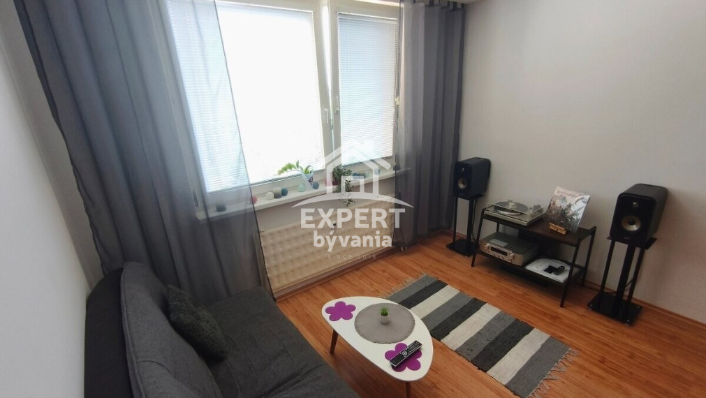 VEĽKÝ 2-IZBOVÝ BYT 60 m² + BALKÓN | STRAŇANY, MICHALOVCE | MOŽNOSŤ 3-IZBOVÉHO BYTU