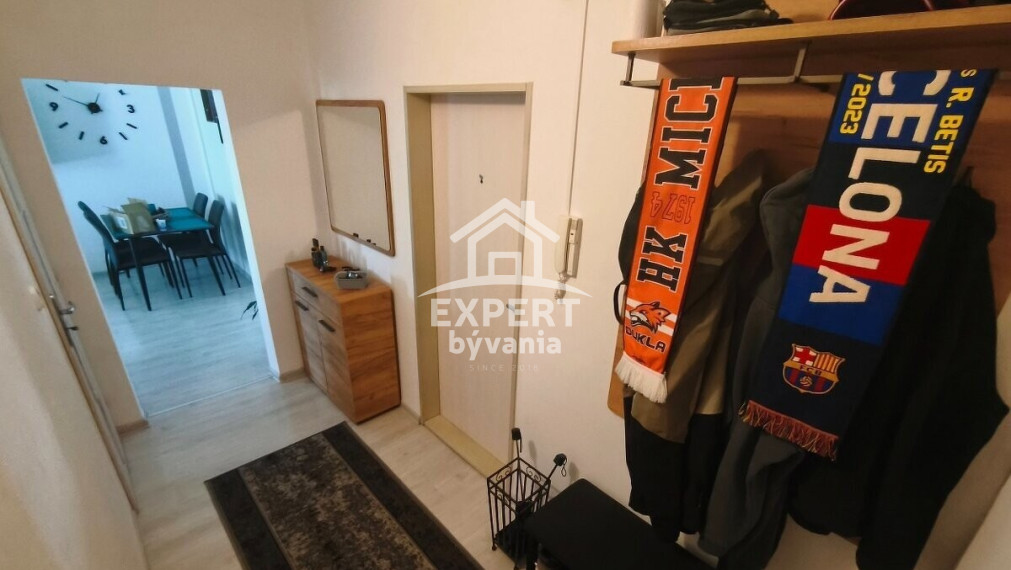 VEĽKÝ 2-IZBOVÝ BYT 60 m² + BALKÓN | STRAŇANY, MICHALOVCE | MOŽNOSŤ 3-IZBOVÉHO BYTU