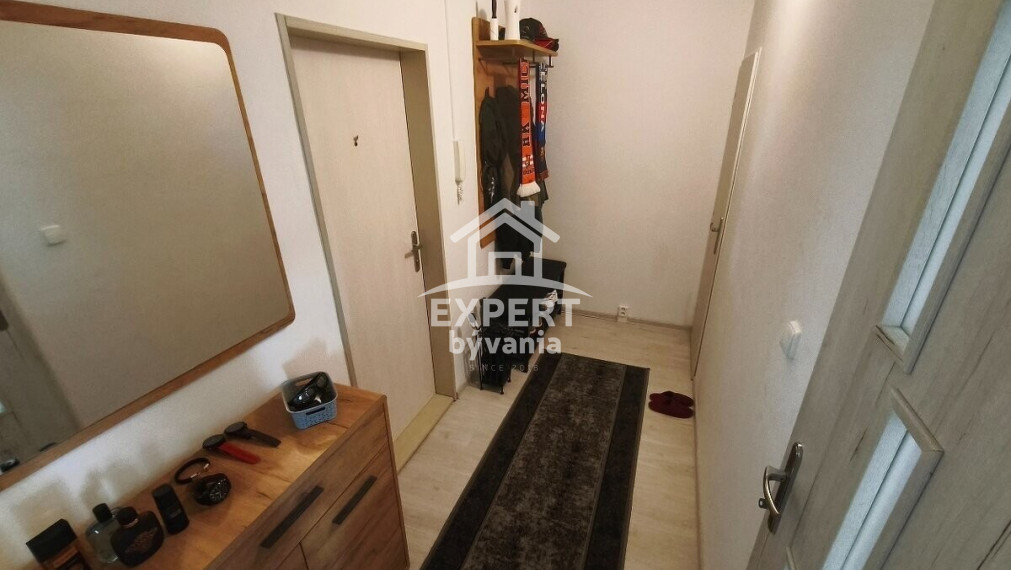 VEĽKÝ 2-IZBOVÝ BYT 60 m² + BALKÓN | STRAŇANY, MICHALOVCE | MOŽNOSŤ 3-IZBOVÉHO BYTU