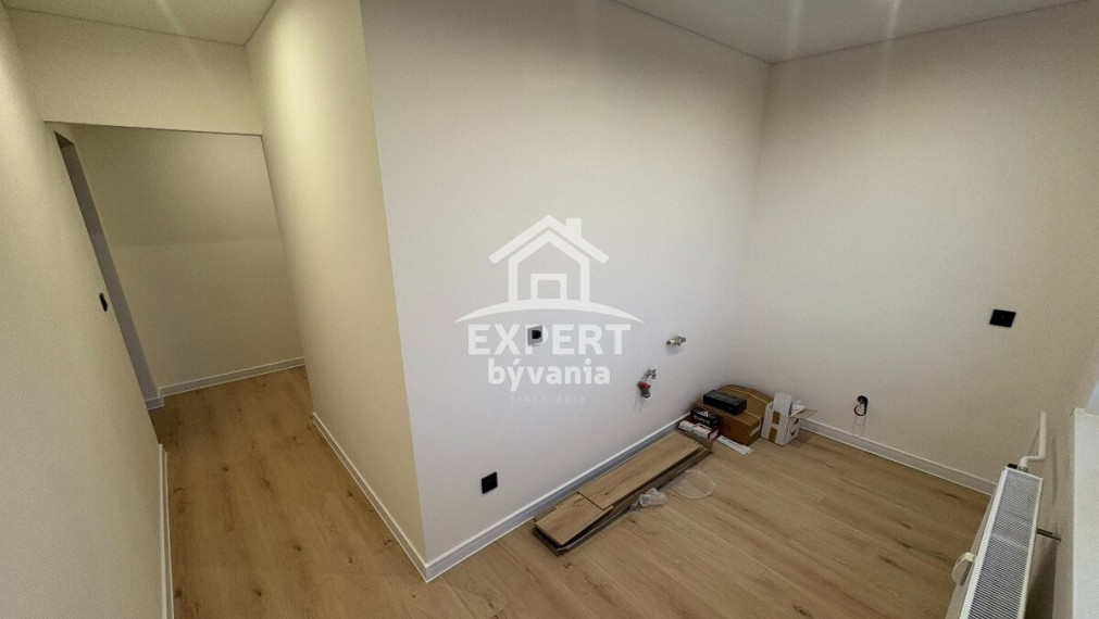 2-IZBOVÝ BYT PO KOMPLETNEJ REKONŠTRUKCII | 54 m² | MICHALOVCE
