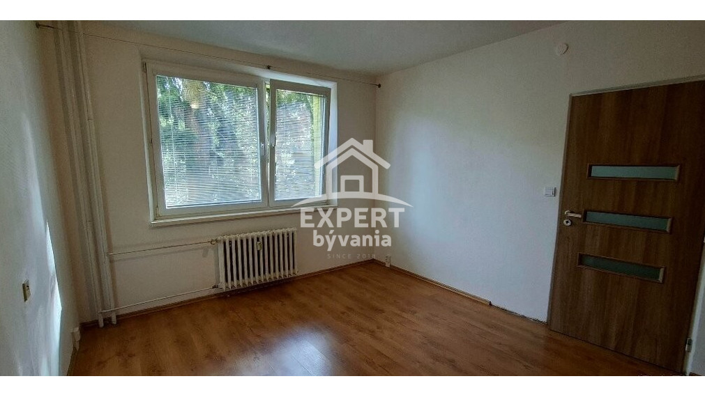 PREŠOV – SÍDLISKO III - 1-IZBOVÝ BYT | 36 m² + PIVNICA