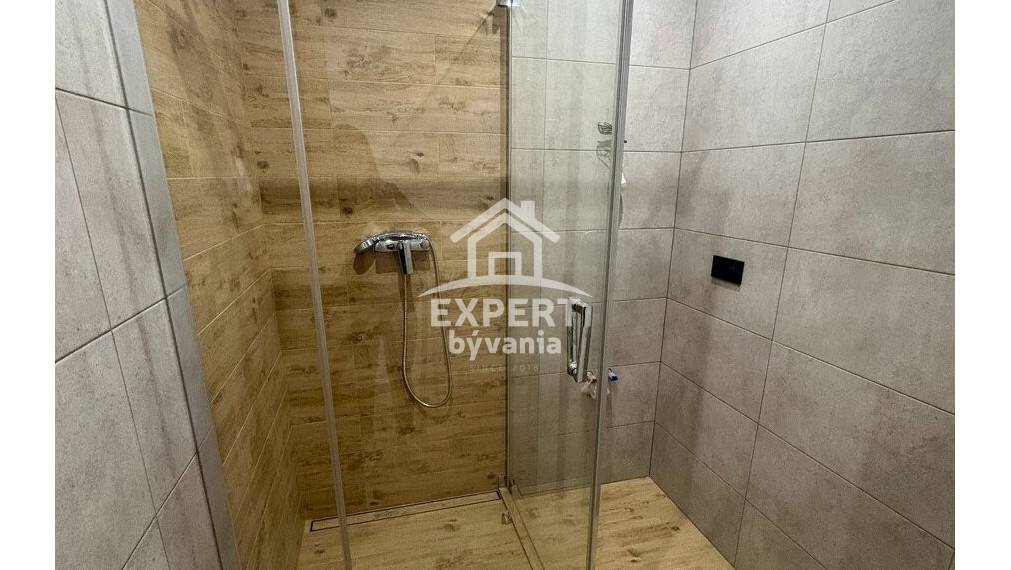 2-IZBOVÝ BYT PO KOMPLETNEJ REKONŠTRUKCII | 54 m² | MICHALOVCE