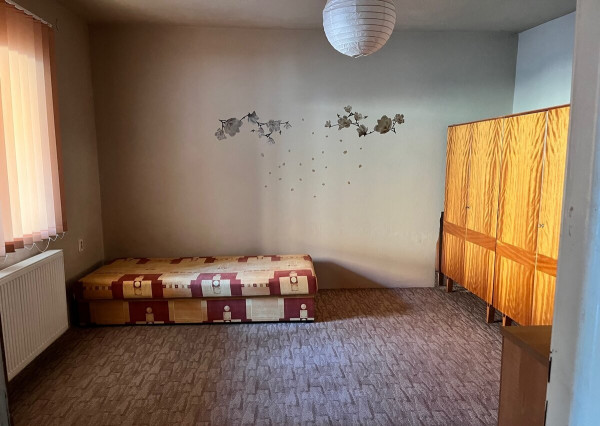 4 IZBOVY RODINNY DOM - 130m2 PLOCHA - 800m2 POZEMOK - ZNALECKY POSUDOK A HYPO FINANCOVANIE V CENE