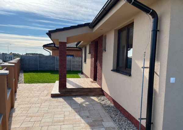4 IZBOVY RODINNY DOM - NOVOSTAVBA - 593m2 POZEMOK - ZNALECKY POSUDOK A HYPO FINANCOVANIE V CENE