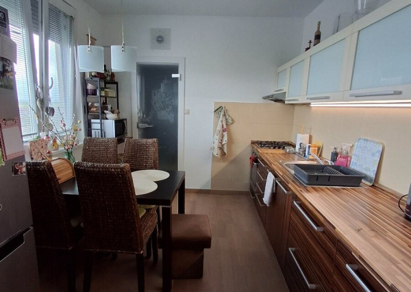 3 IZBOVY BYT - 85m2 - KOMPLETKA - ZARIADENE - FINANCOVANIE A ZNALECKY POSUDOK V CENE