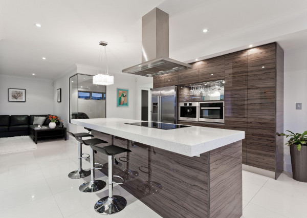 RODINNY DOM - 3 IZBOVY - 90m2 - ZAHRADA - 850m2 POZEMOK