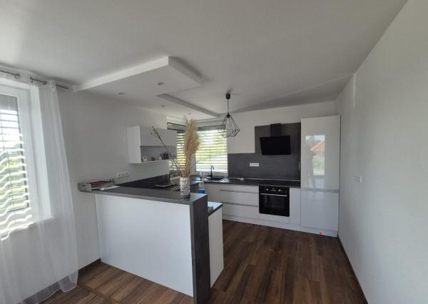 4 IZBOVY RODINNY DOM - 107m2 - 534m2 POZEMOK - NOVOSTAVBA - ZNALECKY POSUDOK ZDARMA