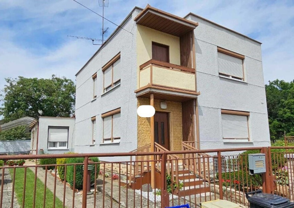 RODINNÝ DOM - MALÉ CHYNDICE - 897m2 POZEMOK - ZNALECKÝ POSUDOK V CENE