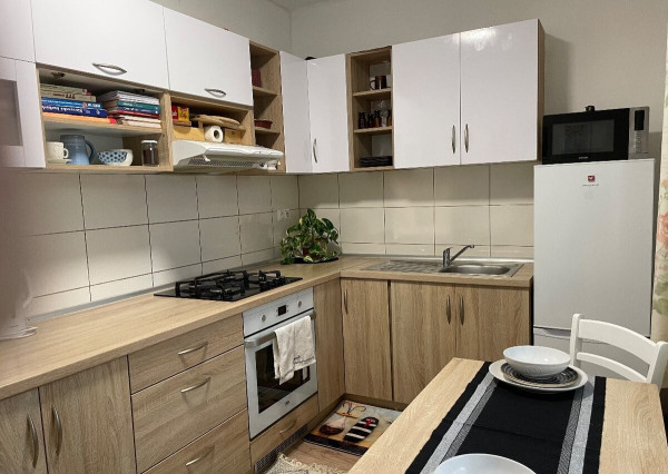 1 IZBOVY BYT - KOMPLETKA - ZARIADENÉ - BEZBARIEROVÉ - POSUDOK ZDARMA