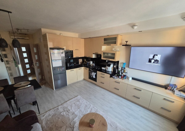 Predaj 3-izbového bytu s loggiou a klimatizáciou – Konopná, Levice - HYPOTEKA POSUDOK A POISTENIE ZDARMA