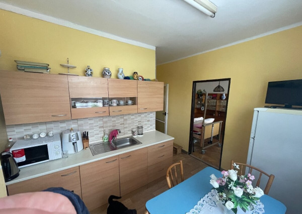 🏡 3-izbový byt na predaj – 64m2 - fajn obývateľný stav