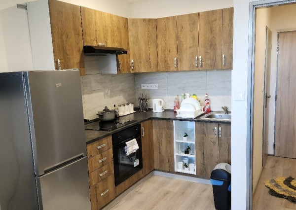 🏡 Na predaj kompletne zrekonštruovaný a zariadený 2-izbový byt v centre Prešova