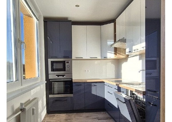 Na predaj útulný a kompletne zariadený 1-izbový byt – 36 m²