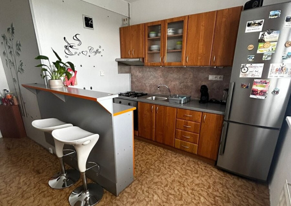 Na predaj priestranný 4-izbový byt s balkónom – 93 m²