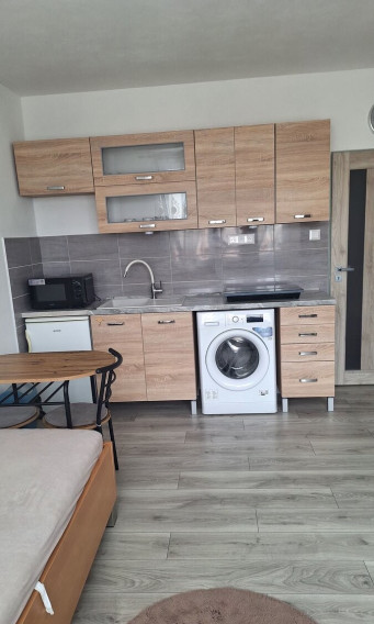 Na predaj kompletne zrekonštruovaná garsónka v centre mesta – 19 m²